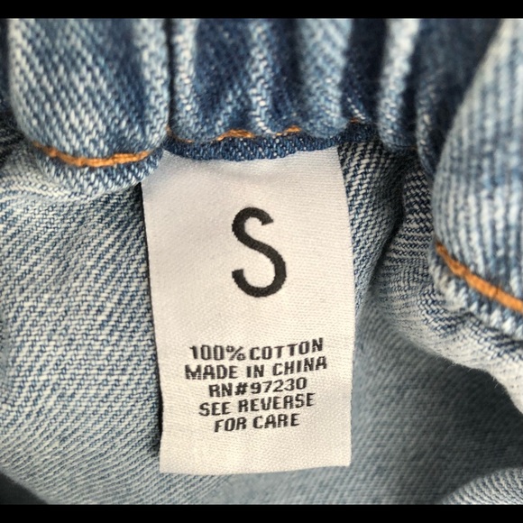 Almost Famous Women’s Size S Blue Jeans High Rise Pull On Denim Shorts NWT - Picture 2 of 5